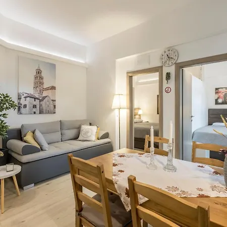 Palomia A Appartement Split
